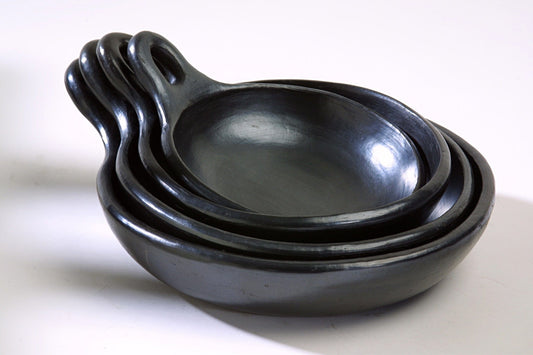 Authentic Chamba Saute Pan - All-Natural Black Clay Frying Pan - Stovetop & Oven Safe – Handmade in Colombia