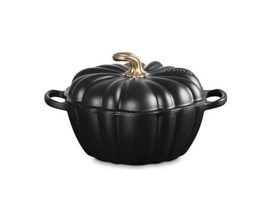 Le Creuset Pumpkin Cocotte, 4 Quart - Licorice with Gold Knob