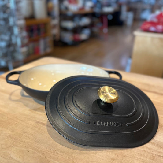 Le Creuset Signature Oval Casserole, 3.75 Quart - Licorice with Gold Knob