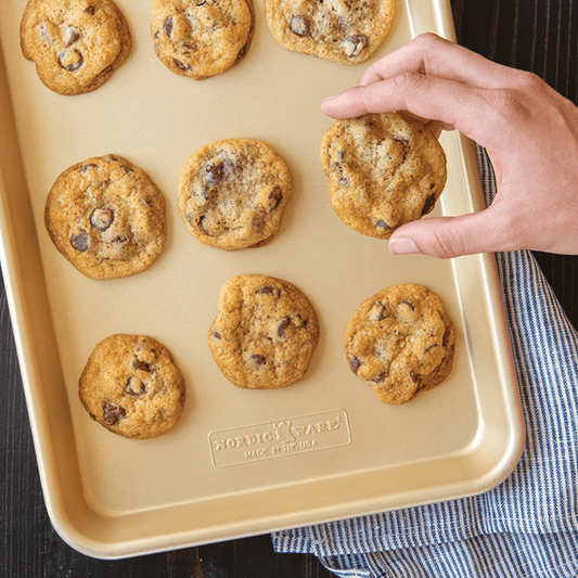 Nordic Ware Naturals Nonstick Baker's Quarter Sheet Pan